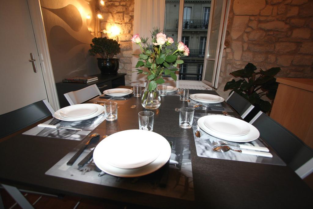 Parisinteriorsrentals - Beautiful Le Marais Notre Dame Appartement Exterior foto